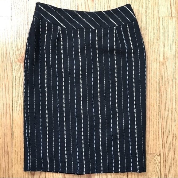 Vintage 90's Jinkaieng Black Metallic Wool Blend Straight Pencil Skirt - Picture 4 of 16